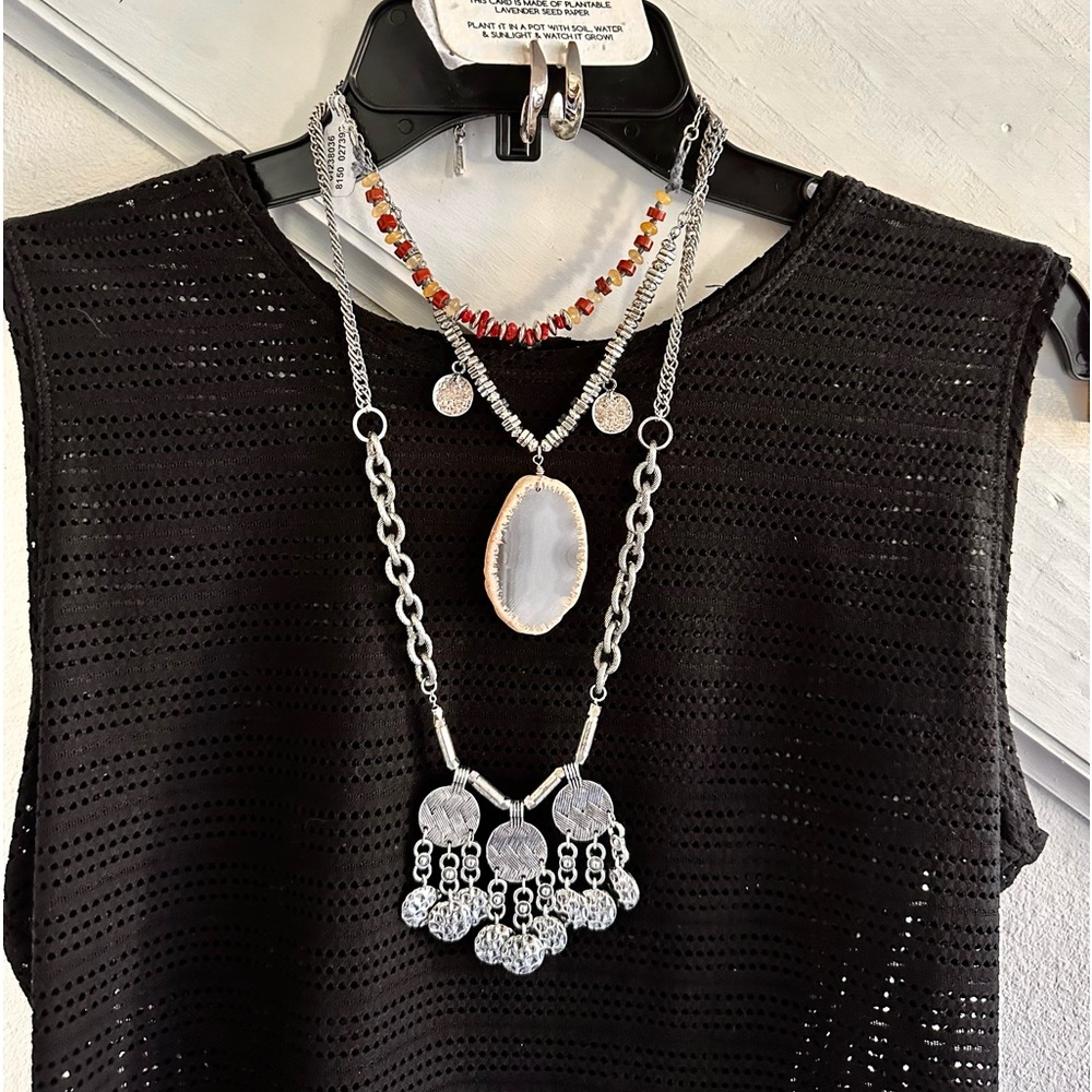 Free people necklace set new with a free designer gift